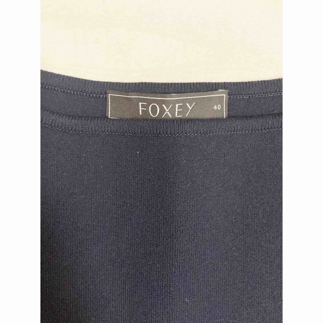 FOXEY(フォクシー)のFOXEY  フォクシー　 トップス　 ネイビー  レディースのトップス(カットソー(半袖/袖なし))の商品写真