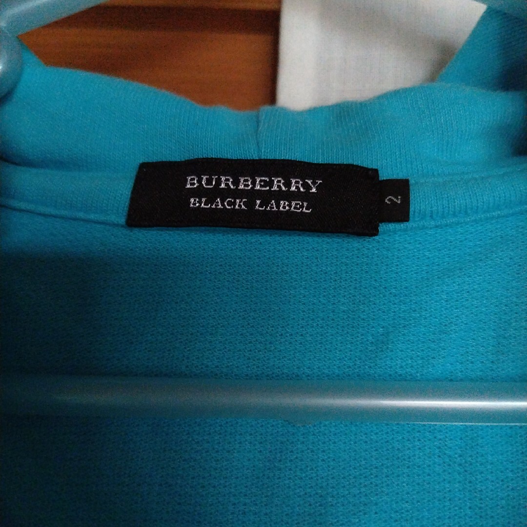BURBERRY BLACK LABEL(バーバリーブラックレーベル)のバーバリーブラックレーベル　メンズパーカー メンズのジャケット/アウター(マウンテンパーカー)の商品写真
