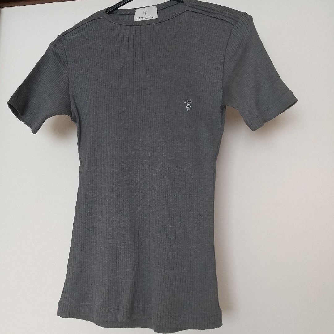 Trussardi(トラサルディ)のTシャツ XXS  XS  S  M  トラサルディ グレー レディースのトップス(Tシャツ(半袖/袖なし))の商品写真