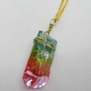 新品 虹の鉱石 ネックレス 原石 水晶 アミュレット ナチュラル 七色 7色(ネックレス)