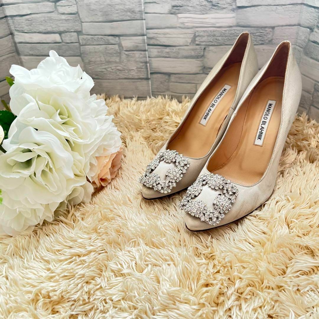 MANOLO BLAHNIK/ハンギシ/ポインテッドトゥ/パンプス/約22cm-silversky