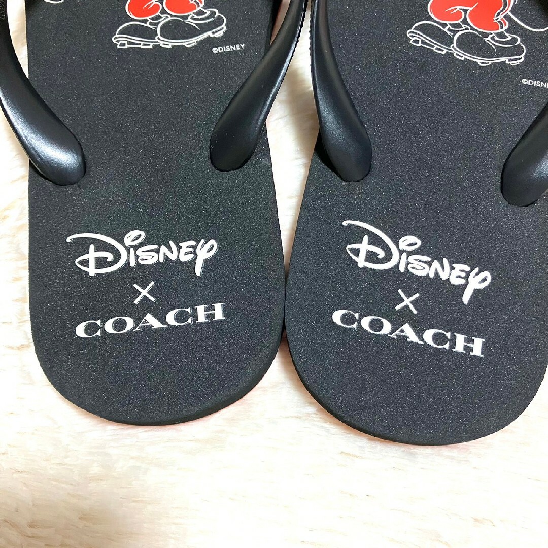 COACH(コーチ)の新品★Disney×COACH★ミッキーコラボ ビーチサンダル 黒 24cm レディースの靴/シューズ(ビーチサンダル)の商品写真