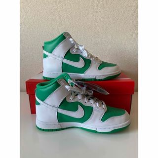 NIKE DUNK HIGH  \