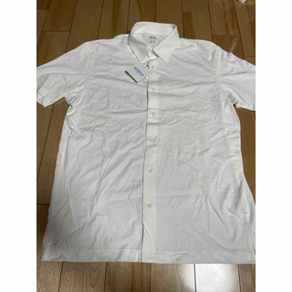 ユニクロ(UNIQLO)のエアリズムフルオープンポロシャツ　半袖シャツ　メンズ　新品未使用　カジュアル(ポロシャツ)