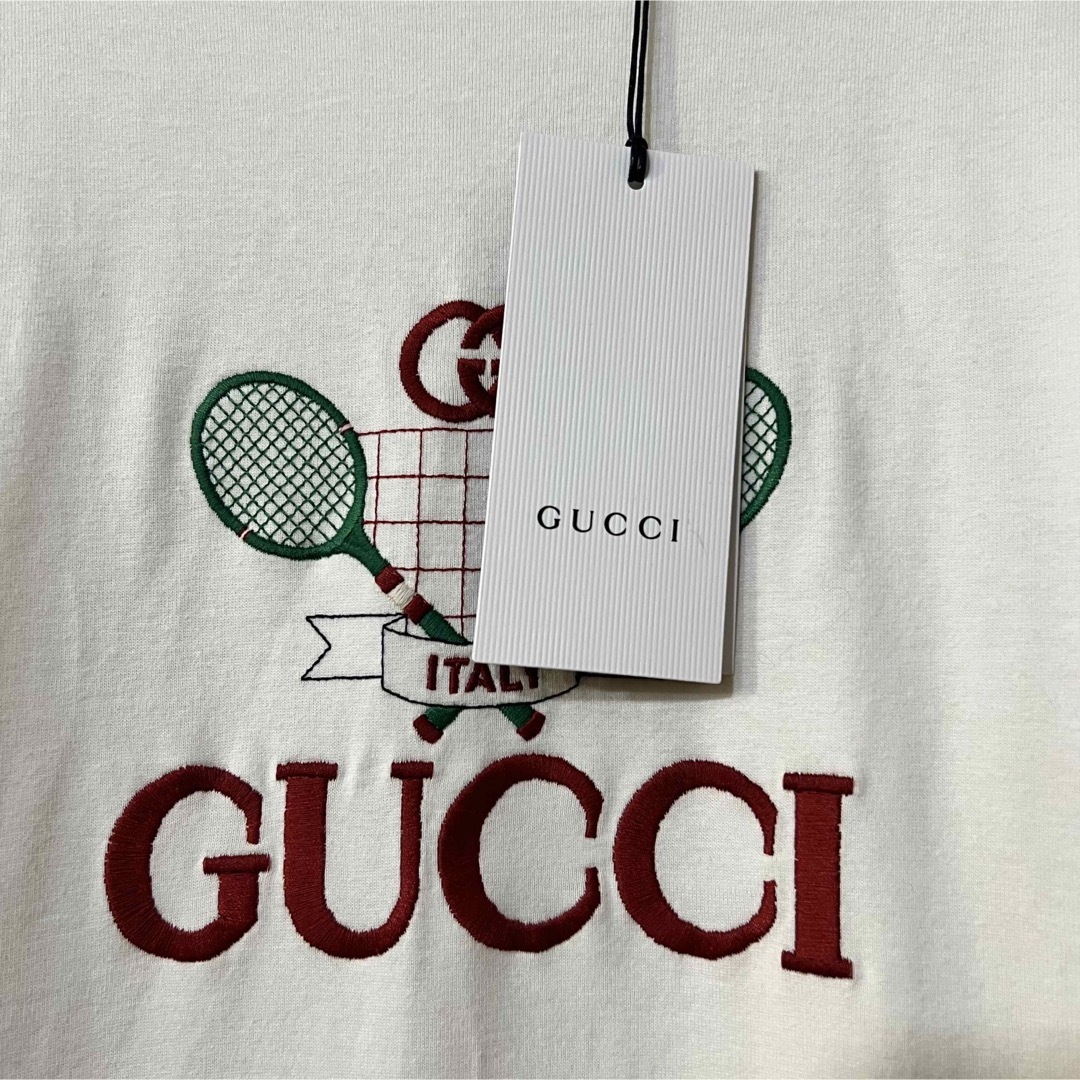 Gucci(グッチ)の【新品未使用、早い者勝ち!】GUCCI tシャツ　テニスロゴ刺繍　L メンズのトップス(Tシャツ/カットソー(半袖/袖なし))の商品写真