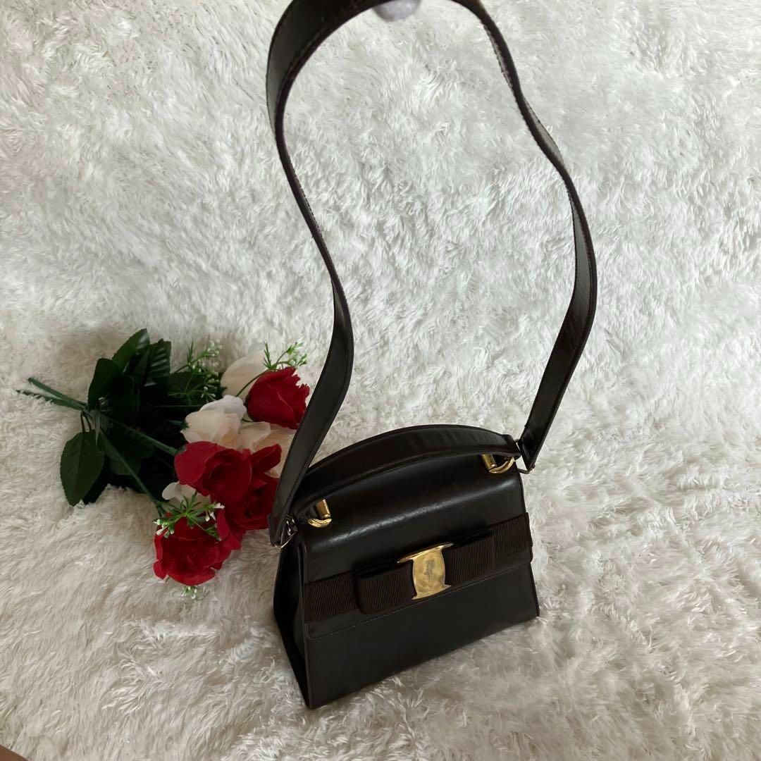 フェラガモ♡ショルダーバック　Salvatore Ferragamo