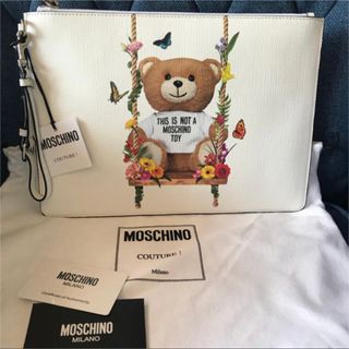 MOSCHINO クラッチバッグ L結婚式