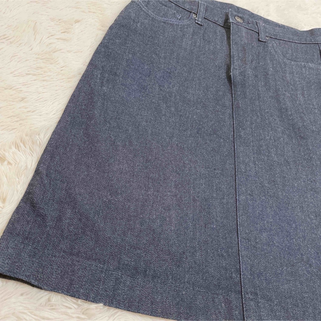 UNIQLO(ユニクロ)のUNIQLO デニムスカート　ウエスト58 レディースのスカート(ひざ丈スカート)の商品写真