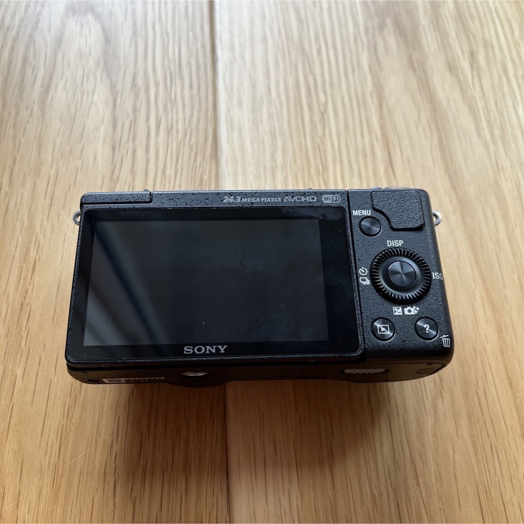 SONY(ソニー)のSONY α5100 デジタル一眼レフ　単焦点レンズsel16f28 スマホ/家電/カメラのカメラ(ミラーレス一眼)の商品写真