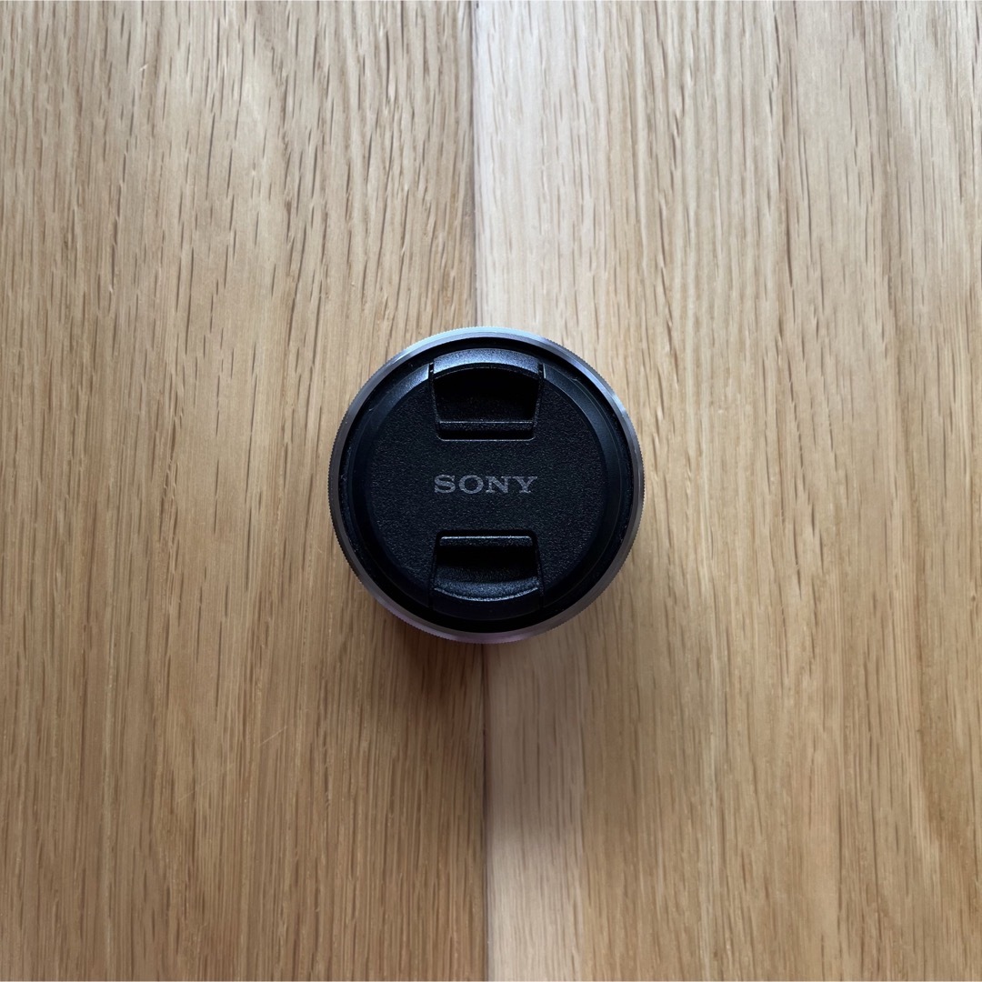 SONY(ソニー)のSONY α5100 デジタル一眼レフ　単焦点レンズsel16f28 スマホ/家電/カメラのカメラ(ミラーレス一眼)の商品写真