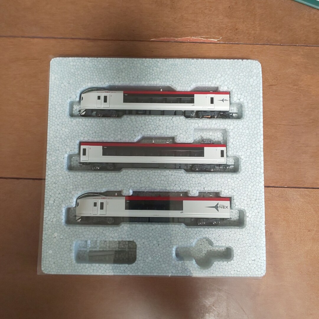 KATO`(カトー)のKATO E259成田エクスプレス10-847 10-848 エンタメ/ホビーのおもちゃ/ぬいぐるみ(鉄道模型)の商品写真