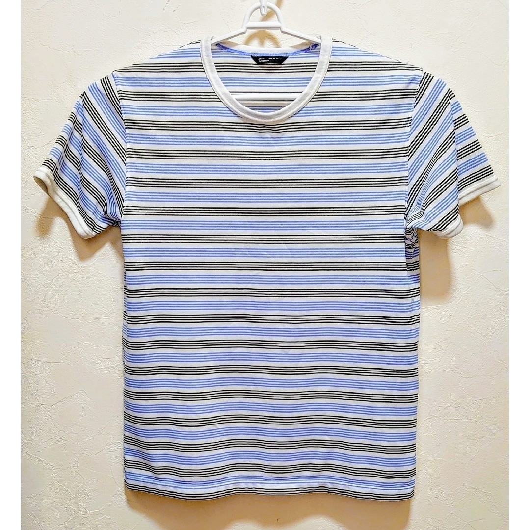 UNIQLO(ユニクロ)のユニクロ MEDIUM ポリエステル100％Tシャツ Sサイズ ボーダー柄 メンズのトップス(Tシャツ/カットソー(半袖/袖なし))の商品写真