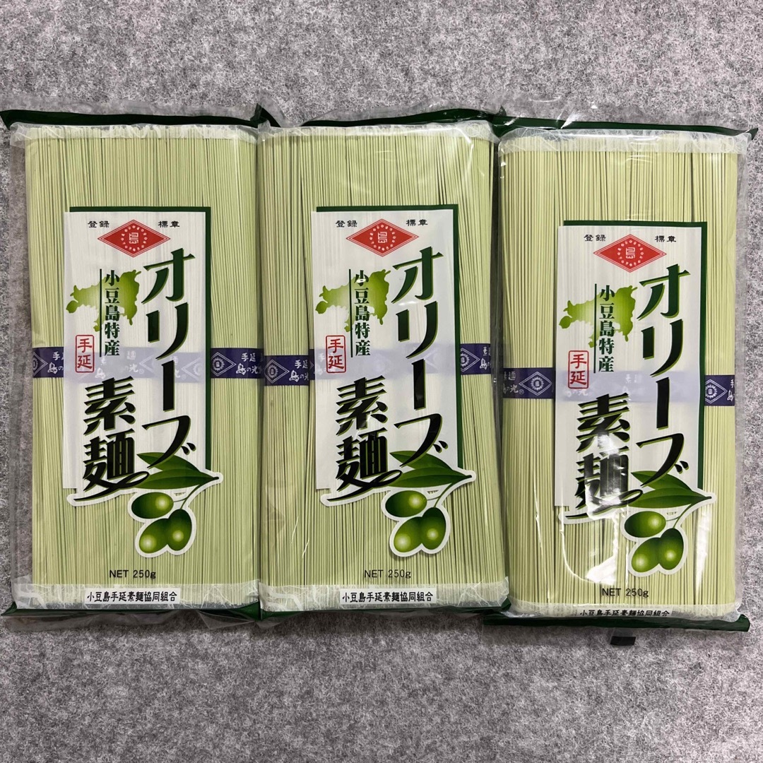 250g　小豆島特産　by　shop｜ショウド　awatari's　シマテノベソウメンならラクマ　小豆島手延素麺　手延オリーブ素麺　島の光　(50g×5束)×3袋セットの通販