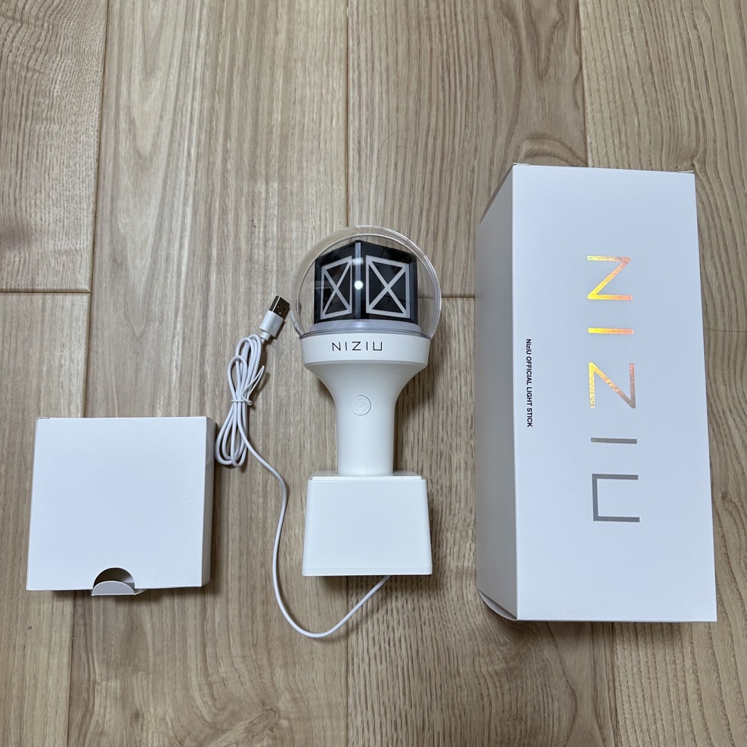 NiziU OFFICIAL LIGHT STICK 公式 ペンライト