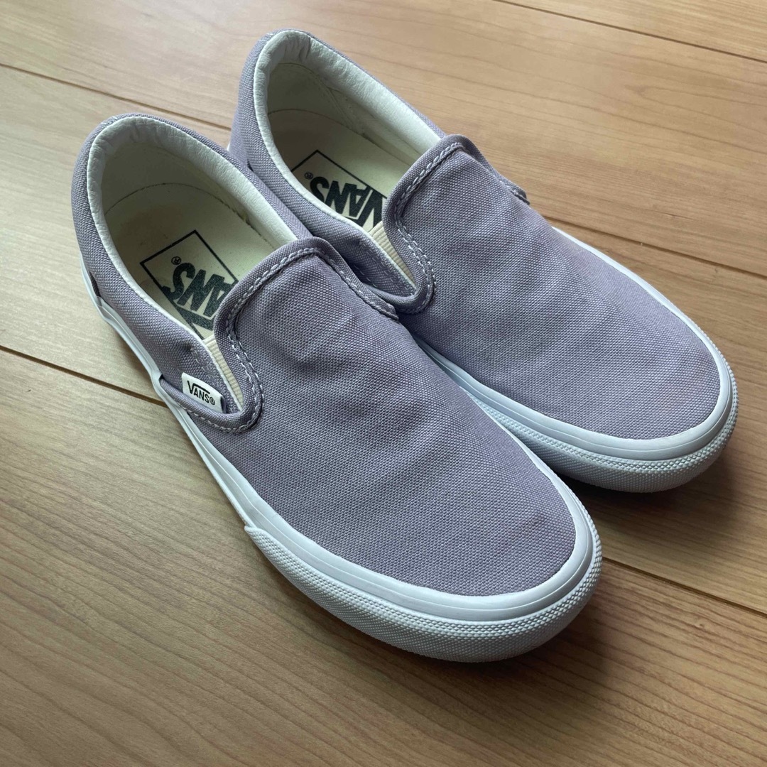 VANS(ヴァンズ)のVANS スリッポン　スニーカー　22cm パープル レディースの靴/シューズ(スニーカー)の商品写真