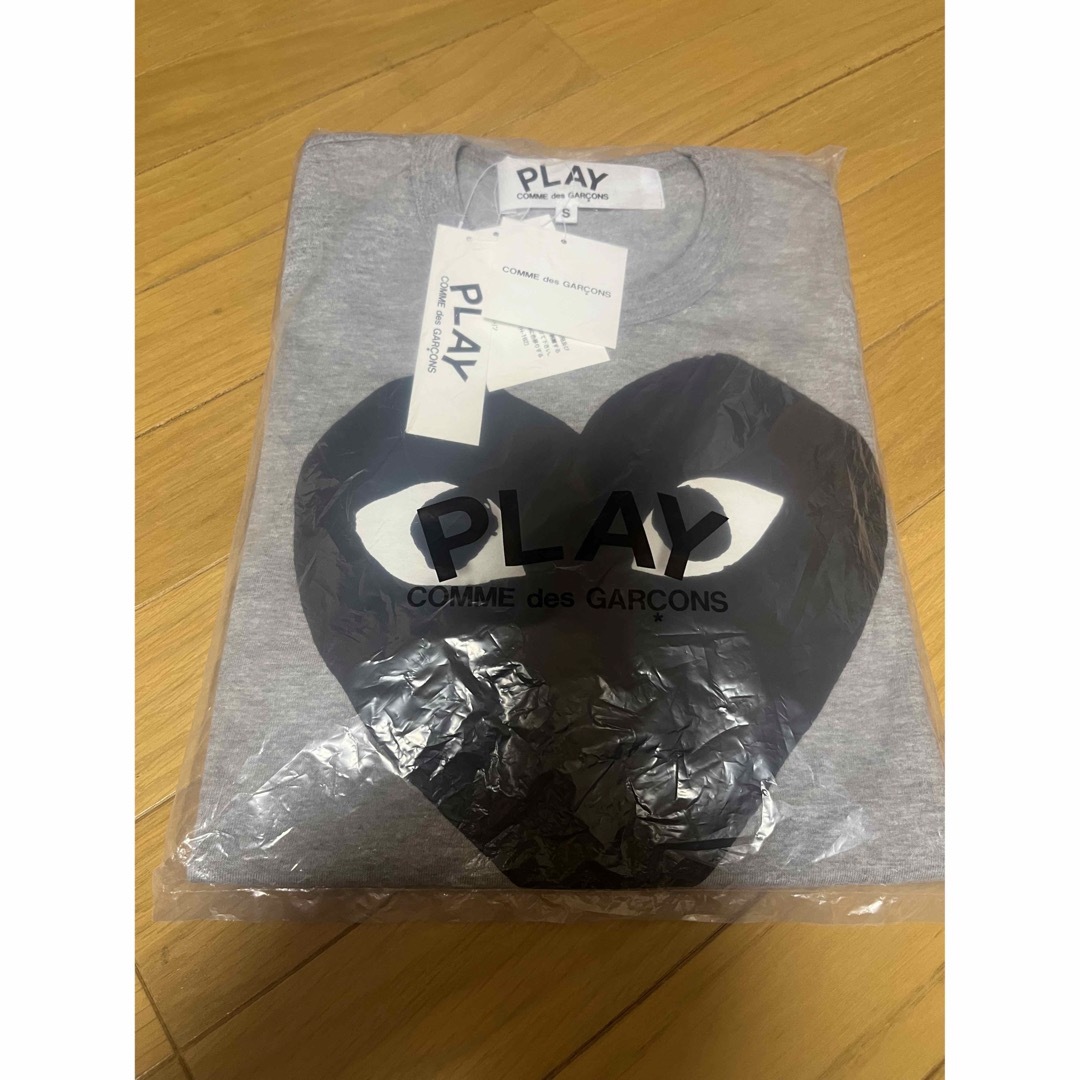 COMME des GARCONS(コムデギャルソン)のプレイコムデギャルソン ブラックハートTシャツMEN'S  Ｓサイズ メンズのトップス(Tシャツ/カットソー(半袖/袖なし))の商品写真