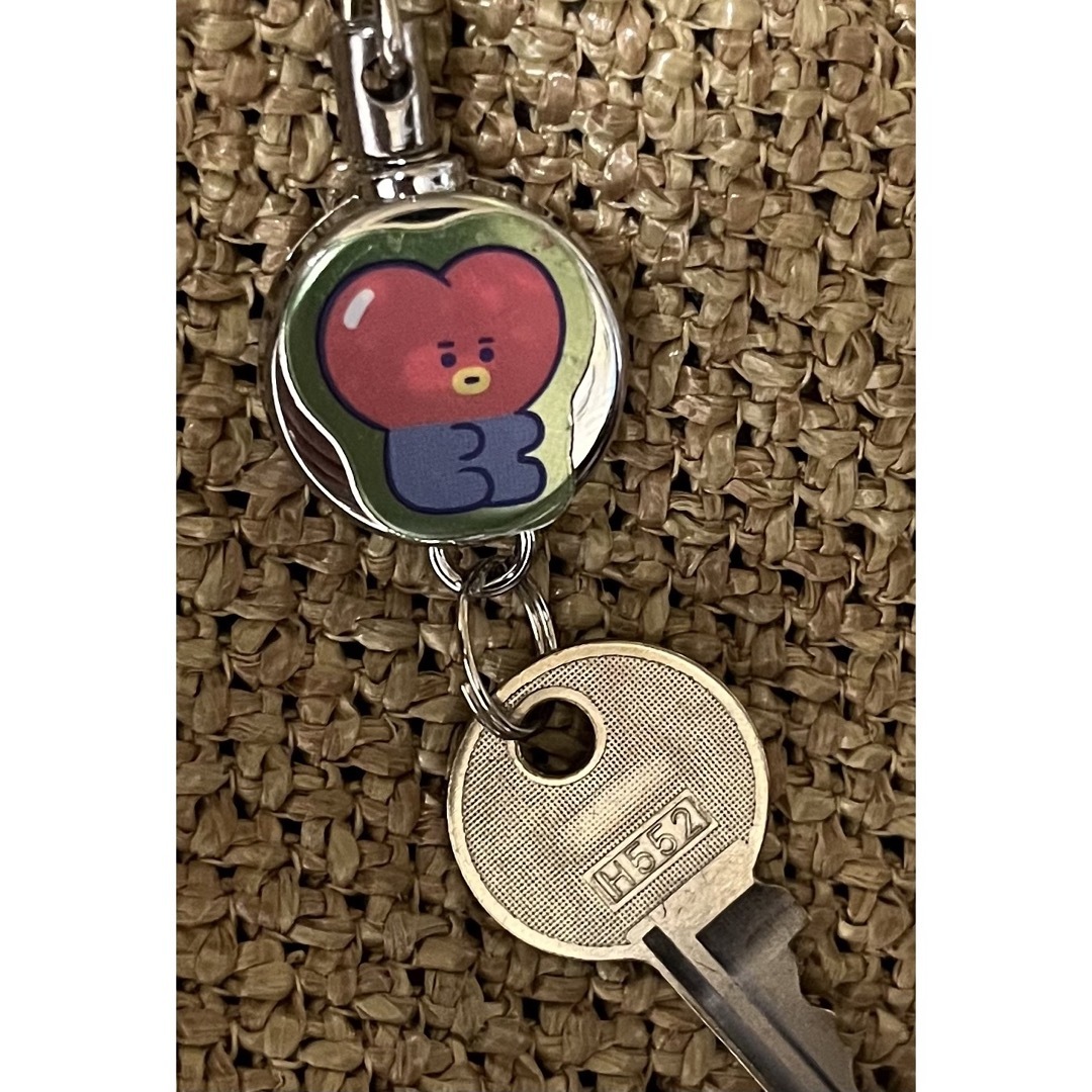 BT21(ビーティーイシビル)のBT21 ステッカー エンタメ/ホビーのおもちゃ/ぬいぐるみ(キャラクターグッズ)の商品写真