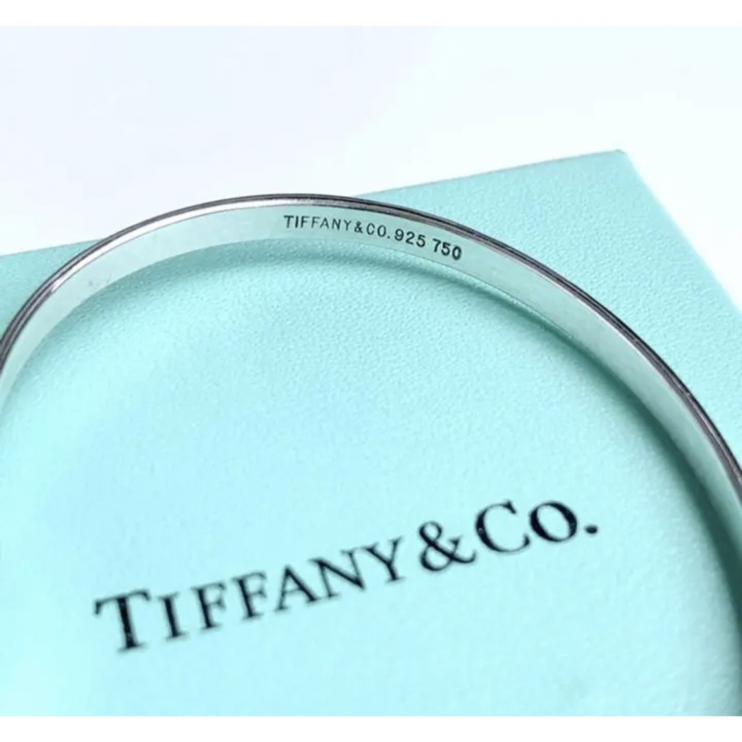 Tiffany & Co.(ティファニー)の【美品正規品】ティファニー バングル ブレスレット　フック＆アイ　18K レディースのアクセサリー(ブレスレット/バングル)の商品写真