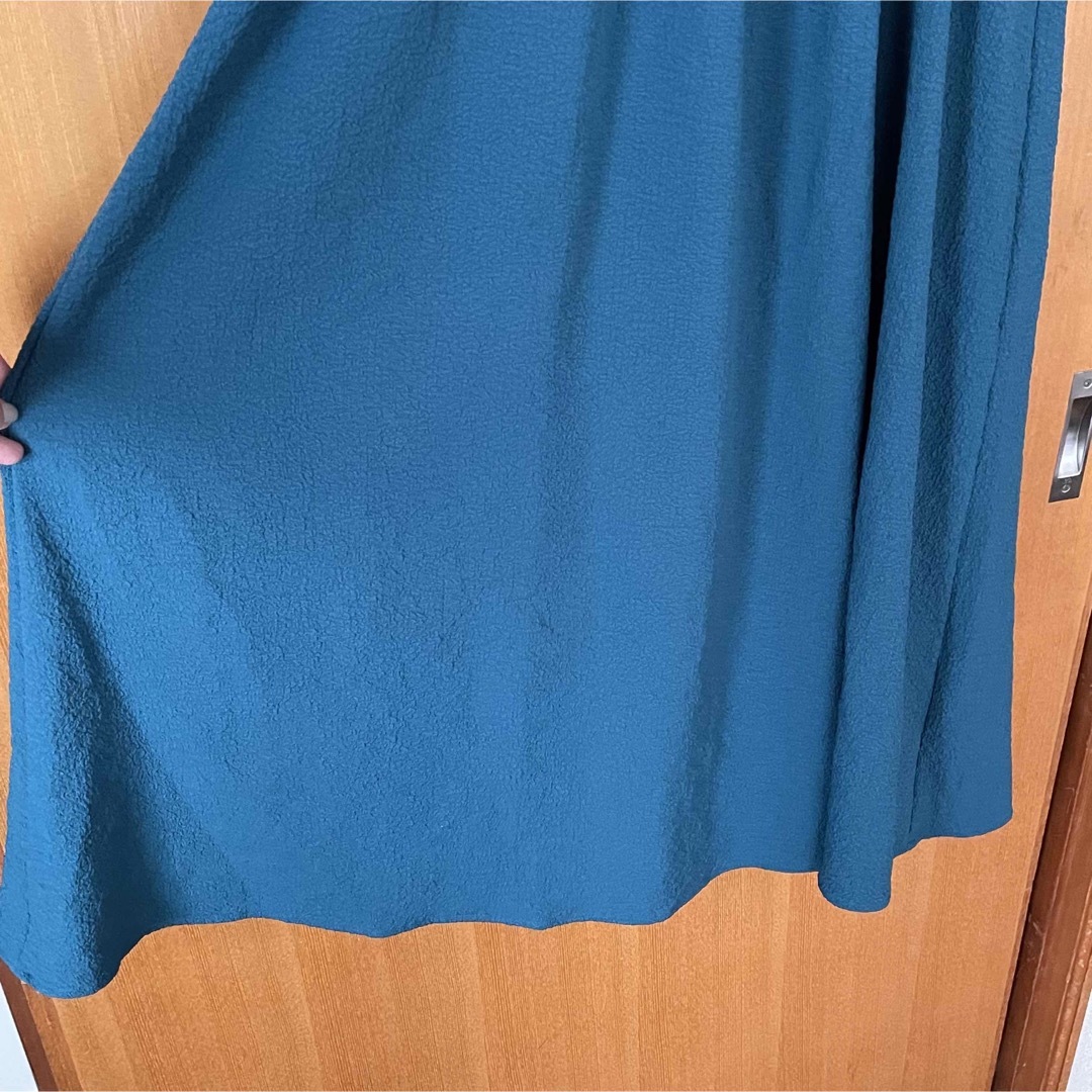 青緑 ターコイズブルー 半袖 ロングワンピース パフスリーブ  Lサイズ レディースのワンピース(ロングワンピース/マキシワンピース)の商品写真