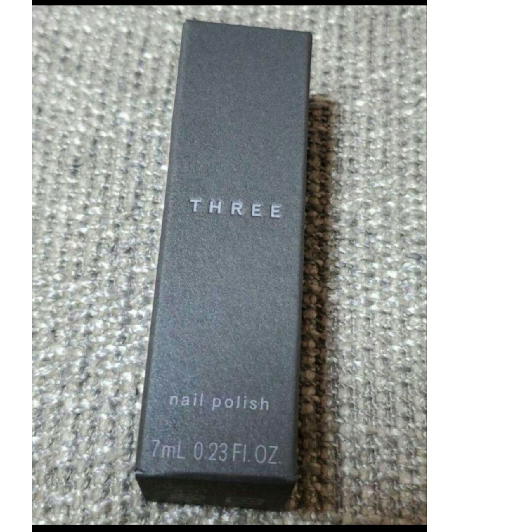 THREE(スリー)の新品■THREE スリー　ネイルポリッシュ　107 LAVA FIELD コスメ/美容のネイル(マニキュア)の商品写真