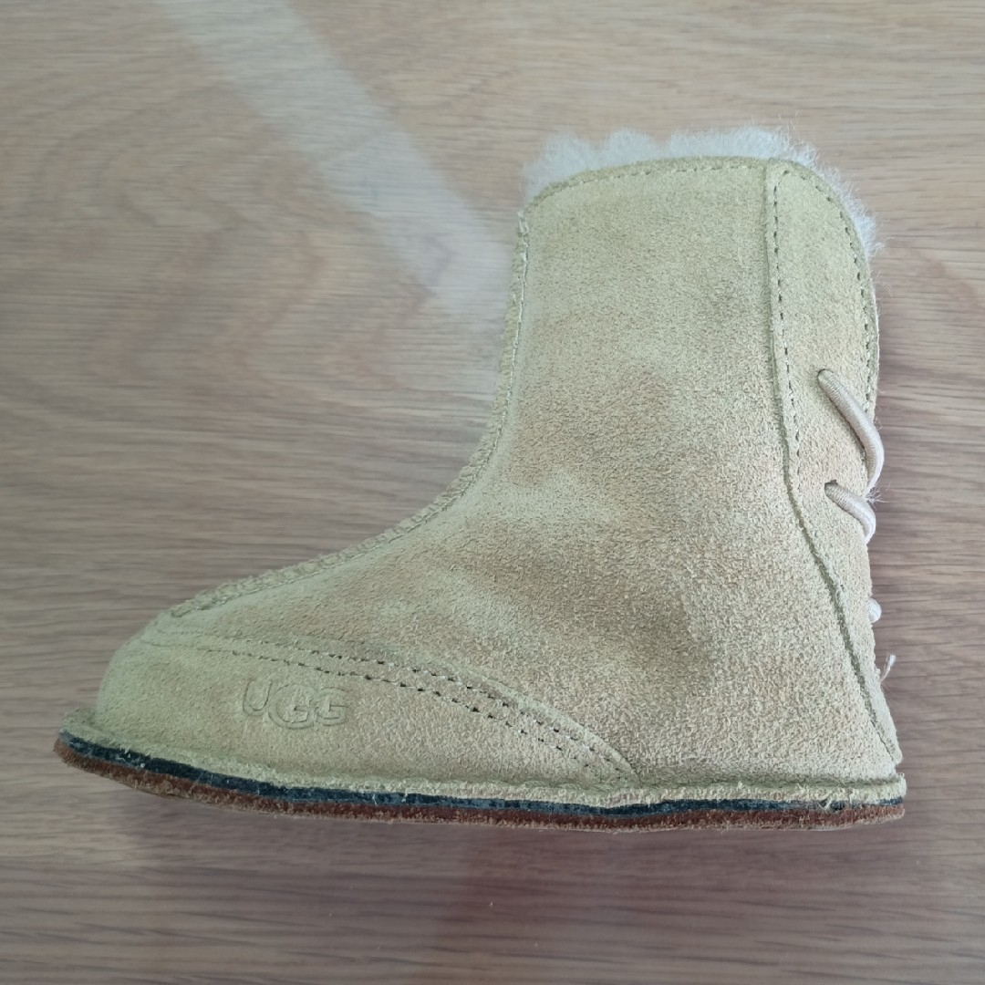 UGG(アグ)の【子供靴】UGG ムートンブーツ 11.5cm キッズ/ベビー/マタニティのベビー靴/シューズ(~14cm)(ブーツ)の商品写真