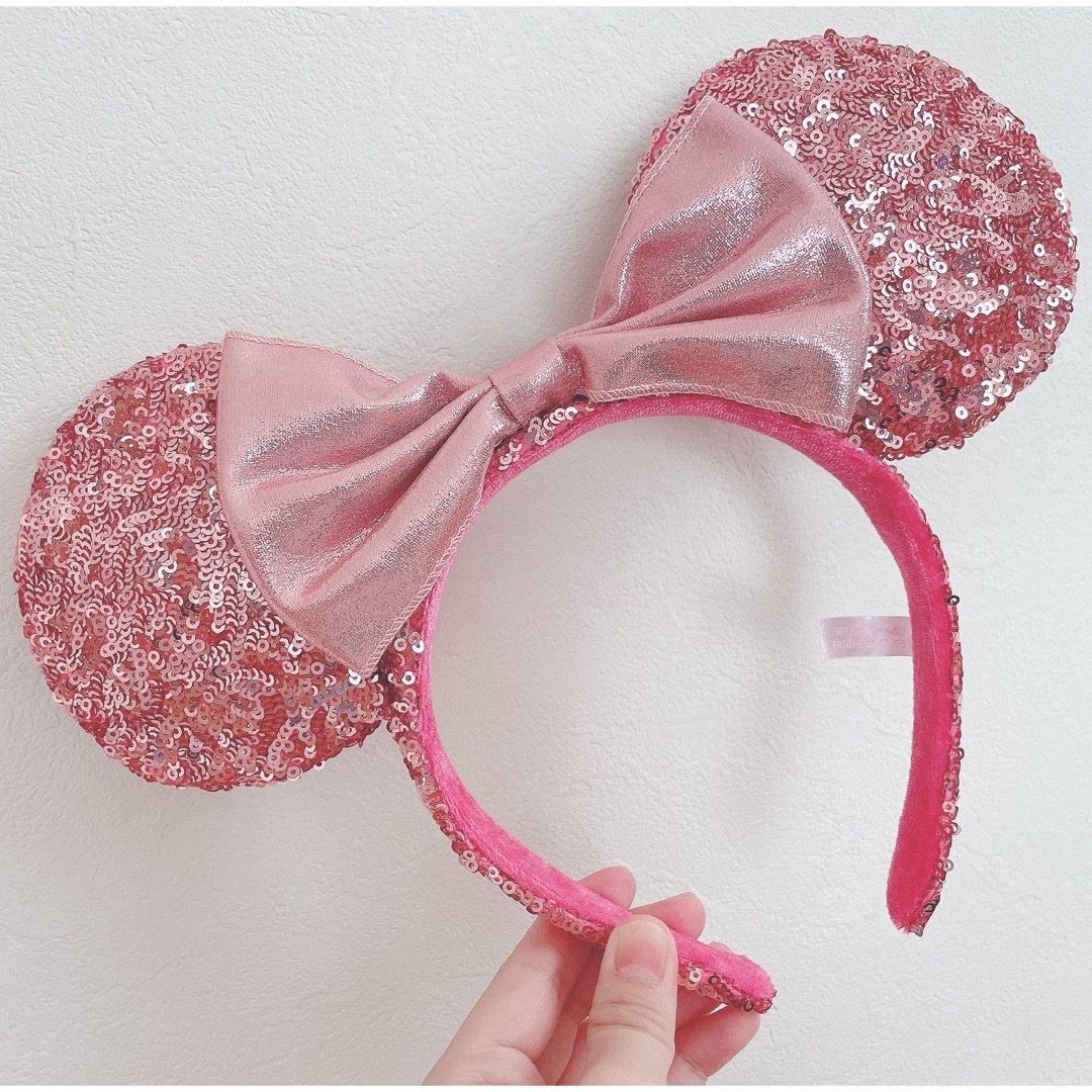 Disney(ディズニー)のディズニー　カチューシャ　ピンクスパンコール レディースのヘアアクセサリー(カチューシャ)の商品写真