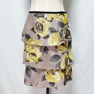 ジルスチュアート(JILLSTUART)のジル スチュアート　ティアードスカート 花柄 シルク混 サイズ4（約Mサイズ相当(ミニスカート)
