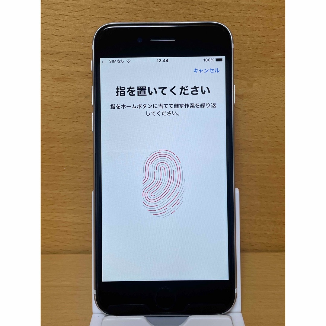 SIMフリーiPhone SE(第2世代) 64GBジャンク SIMフリーiPhone SE(第2世代) 64GBジャンク