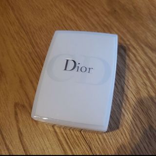 ディオール(Dior)のディオール　スノーサブリッシム　パウダーケース(その他)