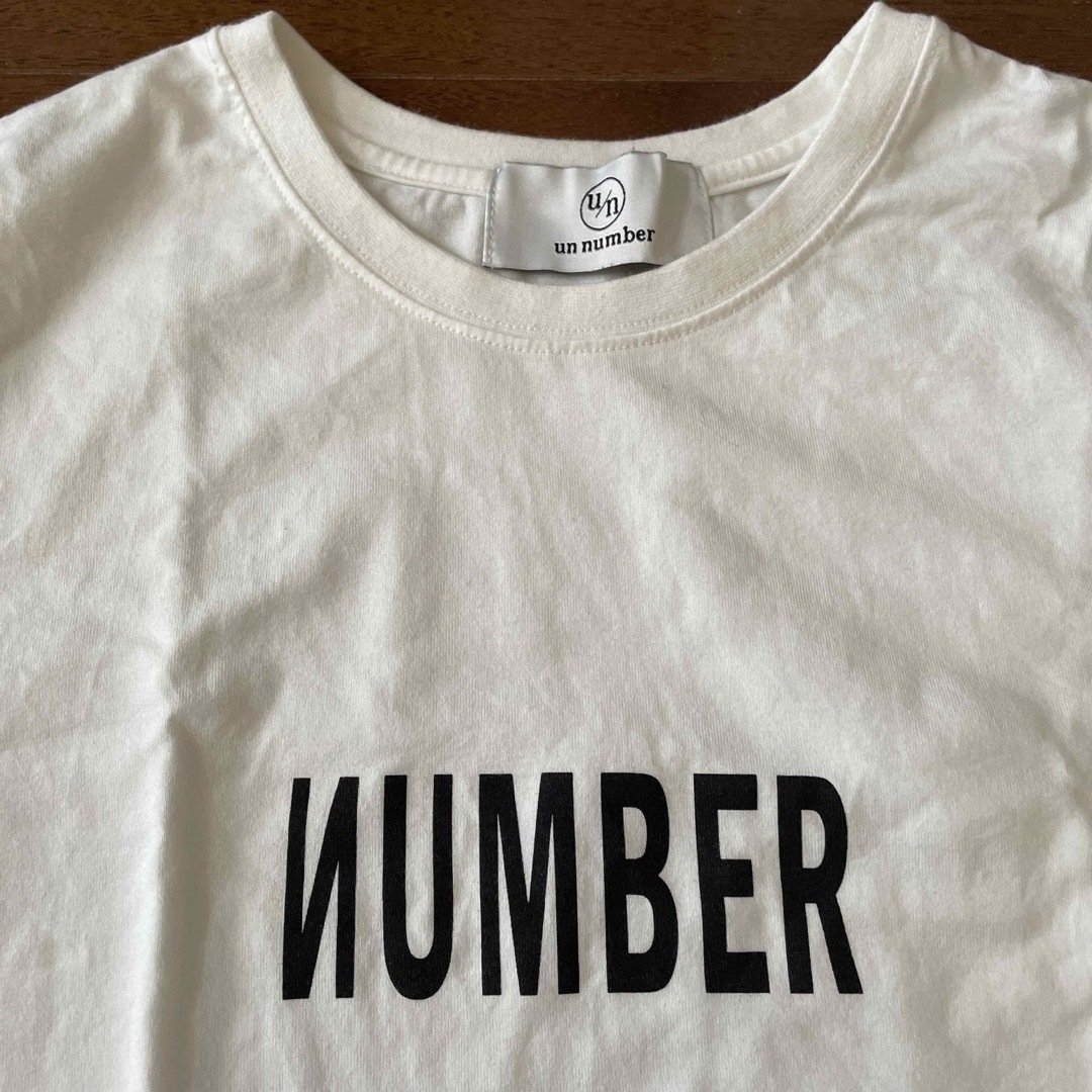 un number ロゴ Tシャツ レディースのトップス(Tシャツ(半袖/袖なし))の商品写真