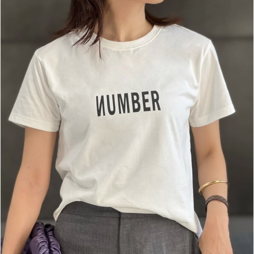 un number ロゴ Tシャツ レディースのトップス(Tシャツ(半袖/袖なし))の商品写真