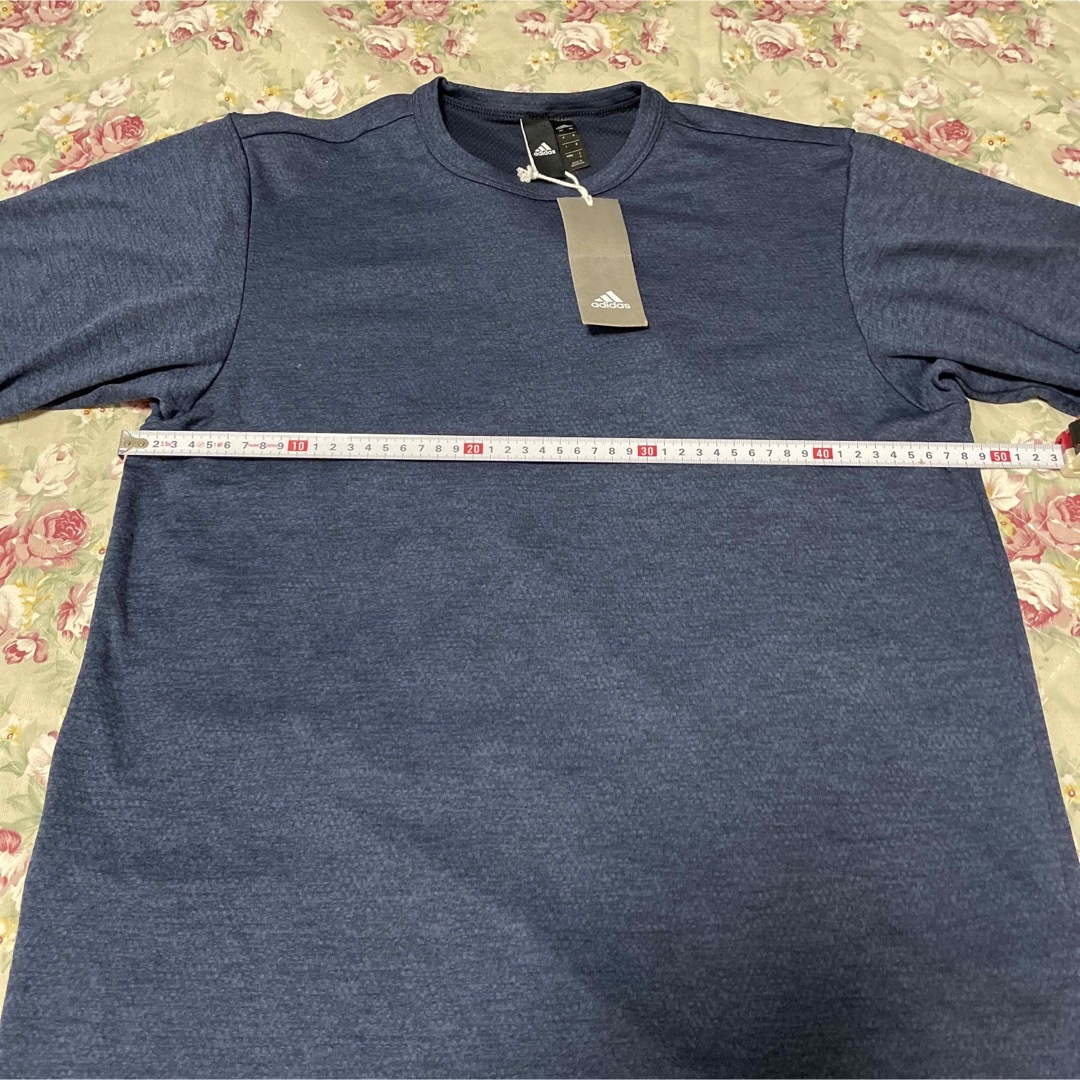 adidas(アディダス)の新品　定価3289円　ネイビー杢　半袖でシャツ　プラシャツ　S メンズのトップス(シャツ)の商品写真