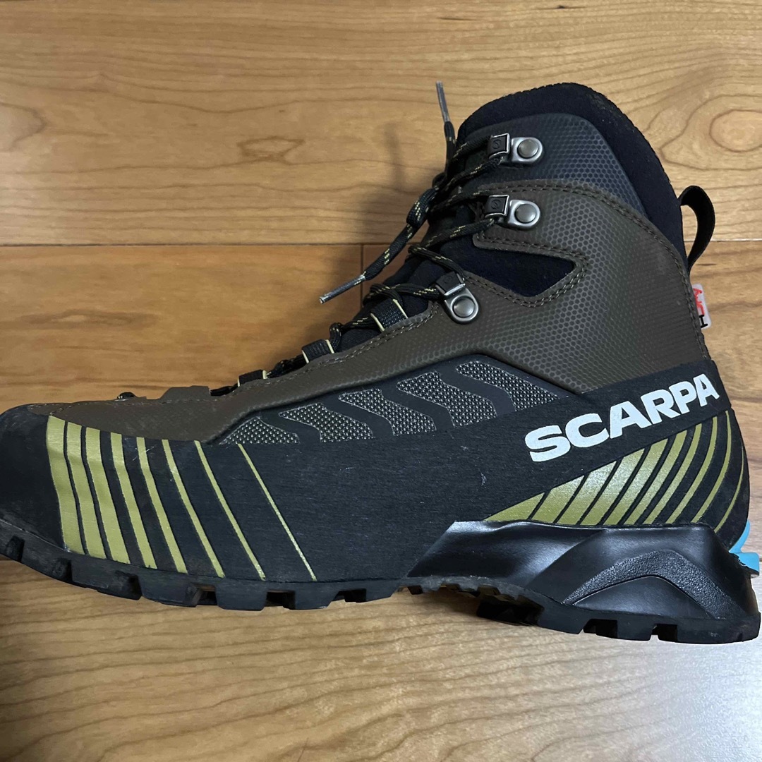 SCARPA(スカルパ)のスカルパ リベレ HD ( Cocoa / Moss )サイズ 41(EU） スポーツ/アウトドアのアウトドア(登山用品)の商品写真