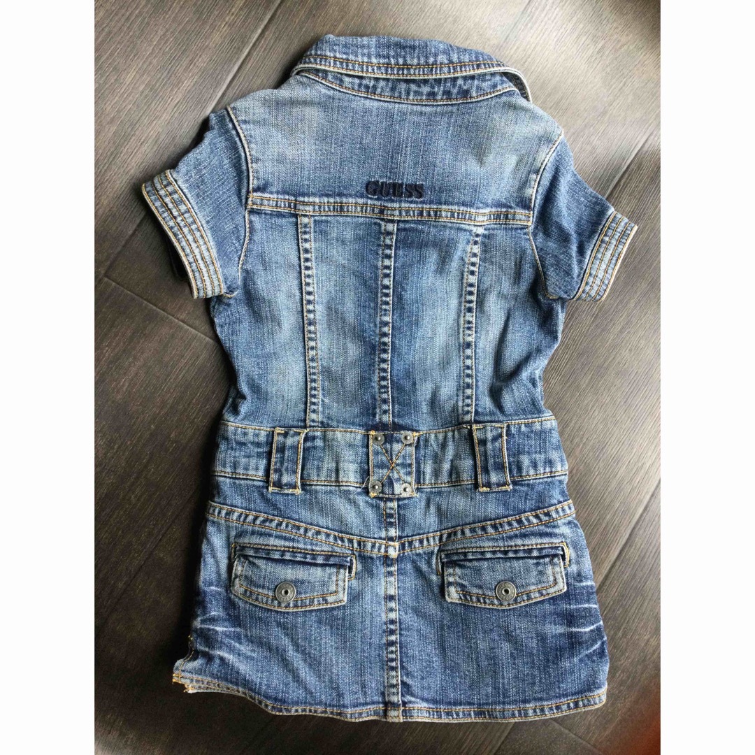 GUESS(ゲス)のGUESS kidsデニムワンピ キッズ/ベビー/マタニティのキッズ服女の子用(90cm~)(ワンピース)の商品写真