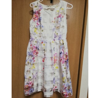 トッコクローゼット(TOCCO closet)のセール♥　トッコクローゼット　花柄　ワンピース　レース(ひざ丈ワンピース)