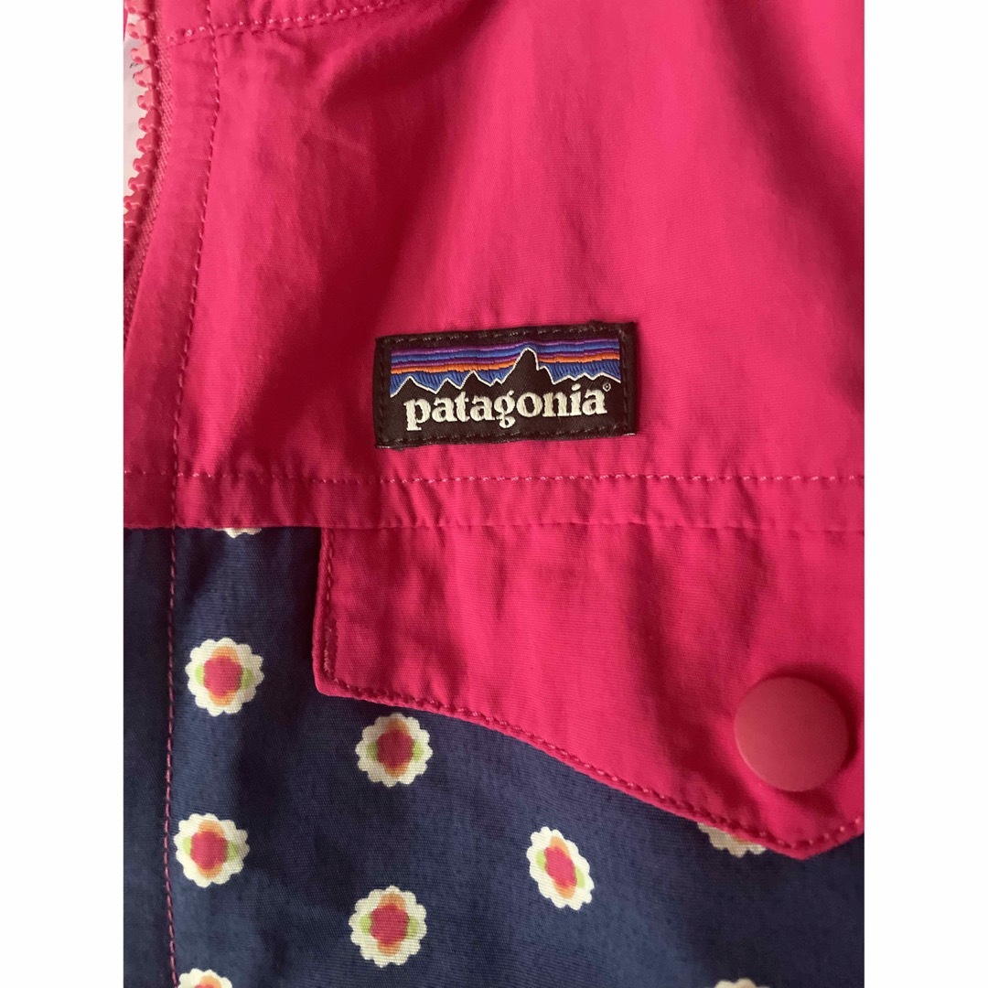 patagonia(パタゴニア)の（中古品）パタゴニア/Patagoniaバギーズベスト キッズ  女の子 春夏 キッズ/ベビー/マタニティのキッズ服女の子用(90cm~)(ジャケット/上着)の商品写真