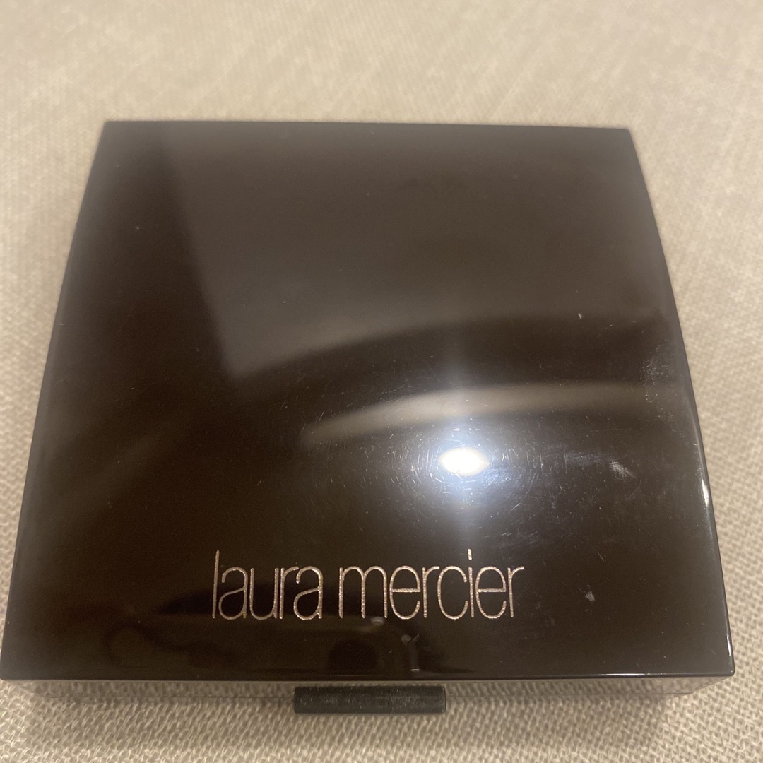 laura mercier(ローラメルシエ)のローラメルシエ　ハイライト コスメ/美容のベースメイク/化粧品(フェイスパウダー)の商品写真