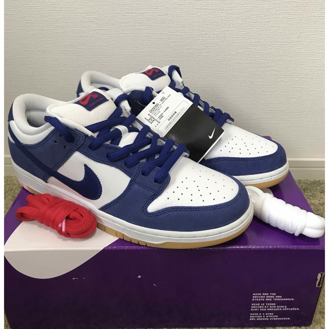 NIKE(ナイキ)のNIKE SB Dunk Low "Los Angeles Dodgers " メンズの靴/シューズ(スニーカー)の商品写真