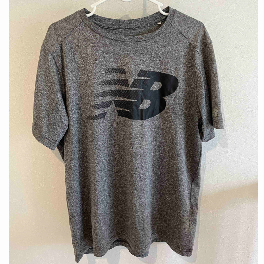 New Balance(ニューバランス)のニューバランス NB Tシャツ ロゴ グレー XL スポーツ/アウトドアのランニング(ウェア)の商品写真