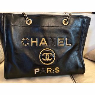 シャネル(CHANEL)のシャネル CHANEL ドーヴィル バッグ ブラック エナメル キャンパス(トートバッグ)