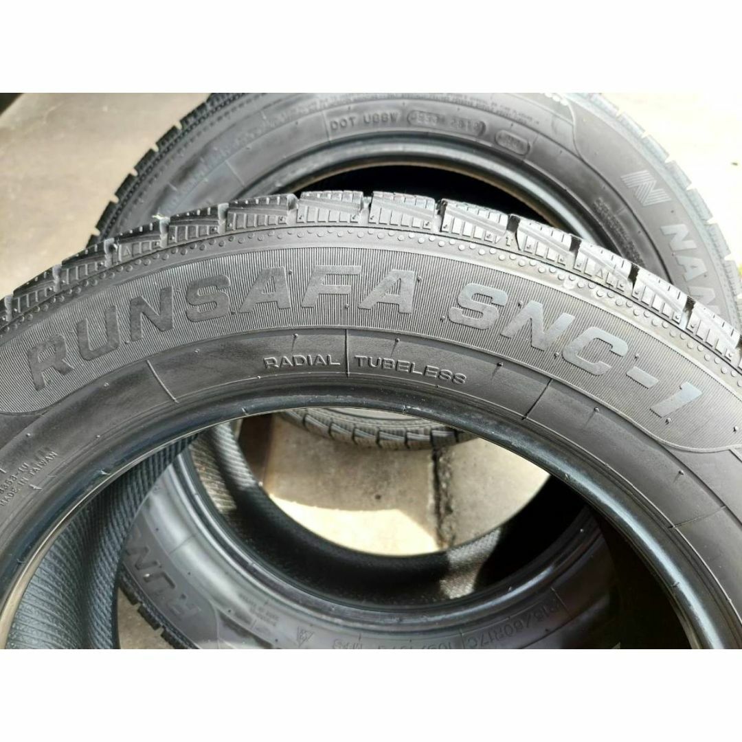 215/60R17 4本 スタッドレス ハイエース、レジアスエース、キャラバンの通販 by トロ's shop｜ラクマ