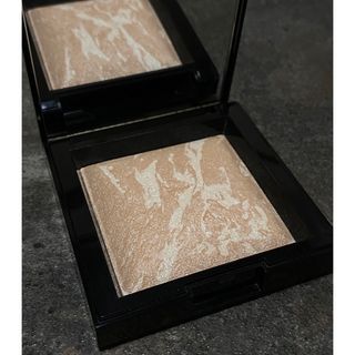 ベアミネラル(bareMinerals)のベアミネラル　インビジブルグロー　フェアライト　値下げ不可(フェイスパウダー)