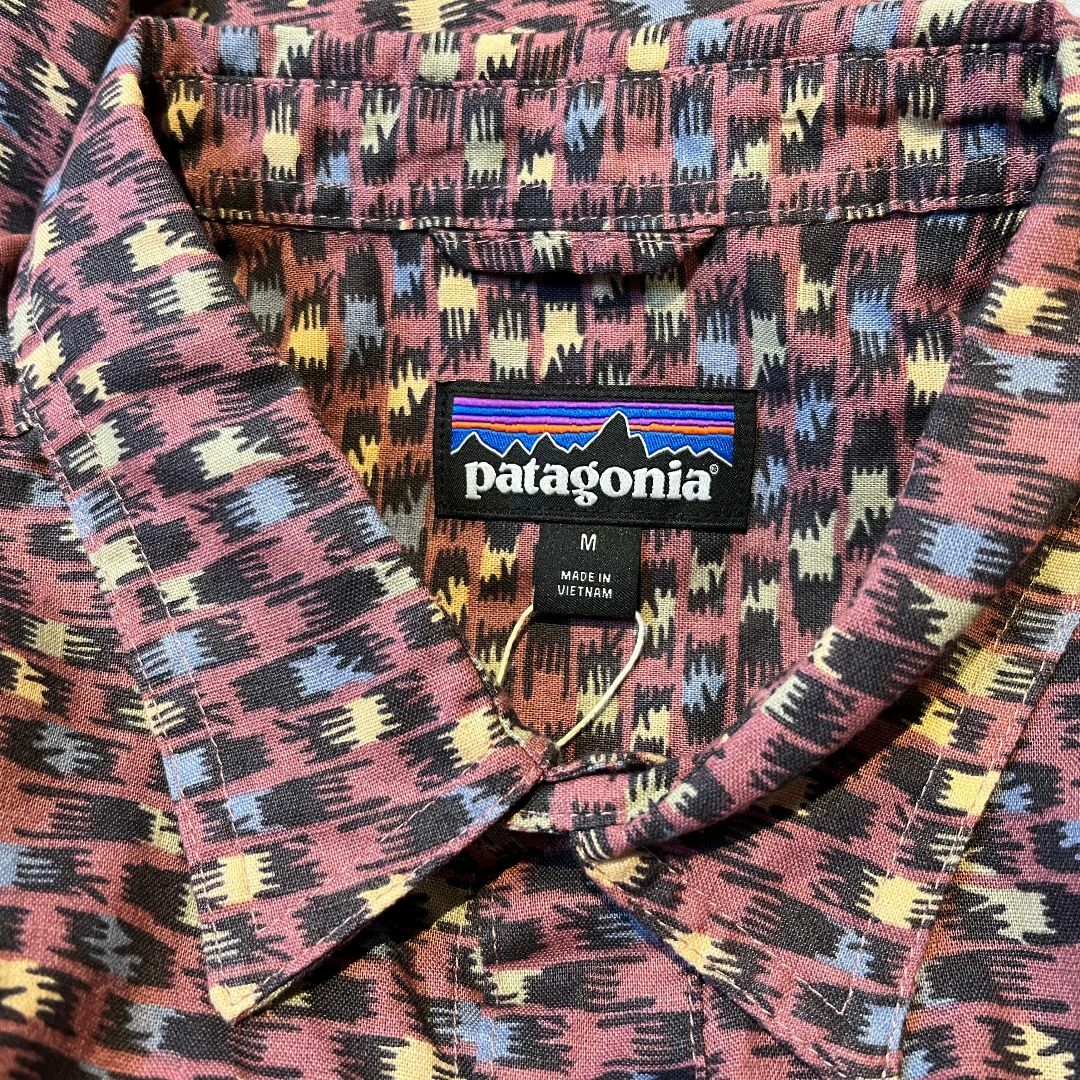 patagonia(パタゴニア)のパタゴニア　メンズ・バック・ステップ・シャツ M 新品未使用 メンズのトップス(シャツ)の商品写真