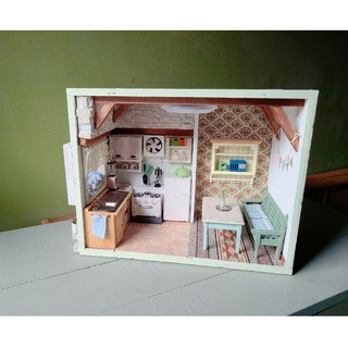 木製ドールハウス/二人暮らしのミニチュアキッチン