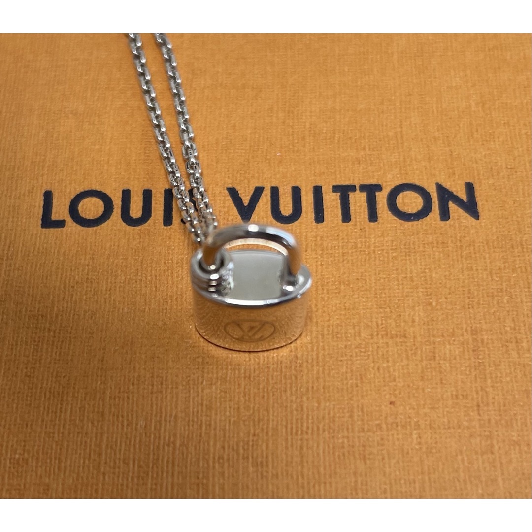 LOUIS VUITTON(ルイヴィトン)のLOUIS VUITTON ネックレス　かなり美品 メンズのアクセサリー(ネックレス)の商品写真