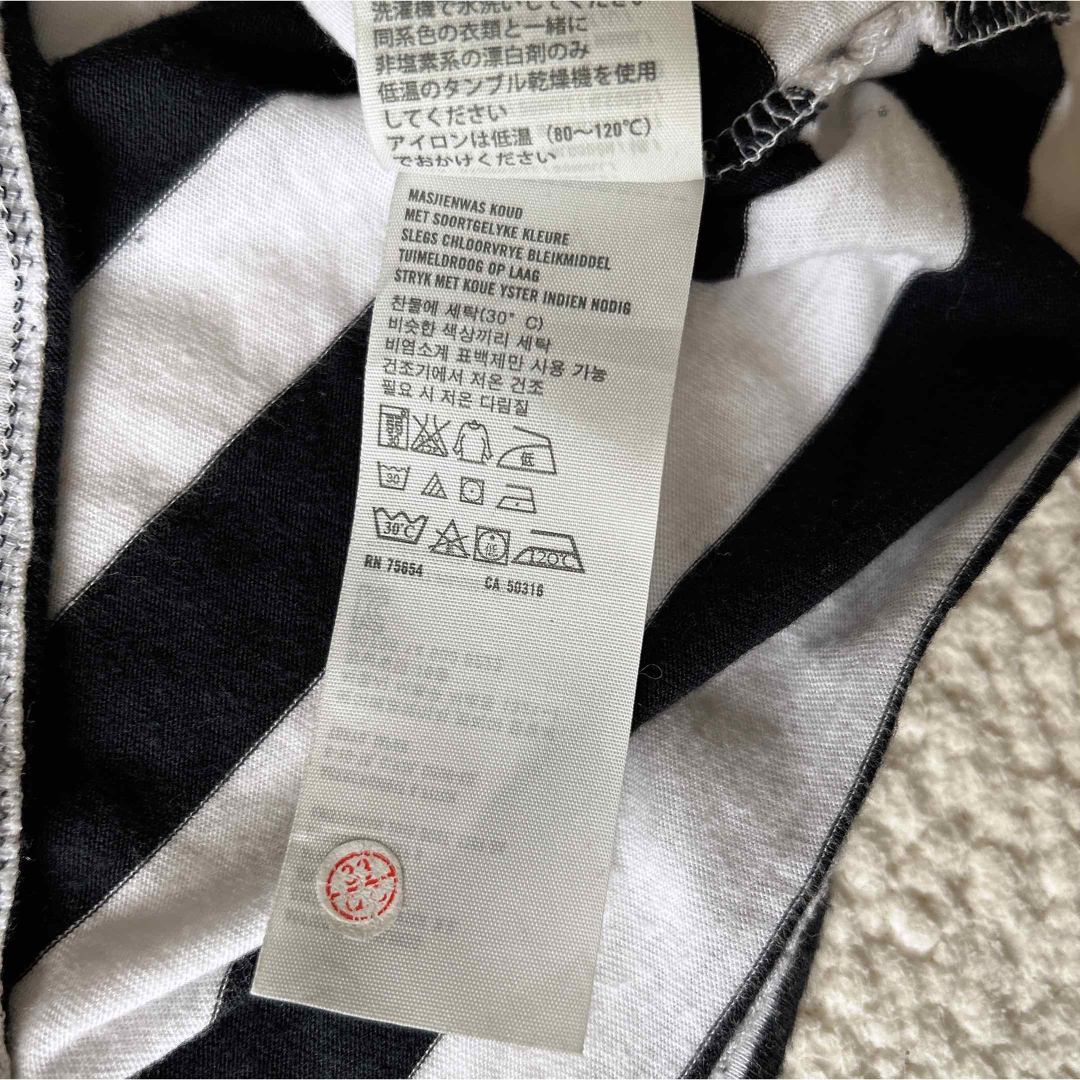 Abercrombie&Fitch(アバクロンビーアンドフィッチ)の⋈アバクロ⋈ ストライプ ＶネックTシャツ レディースのトップス(Tシャツ(半袖/袖なし))の商品写真