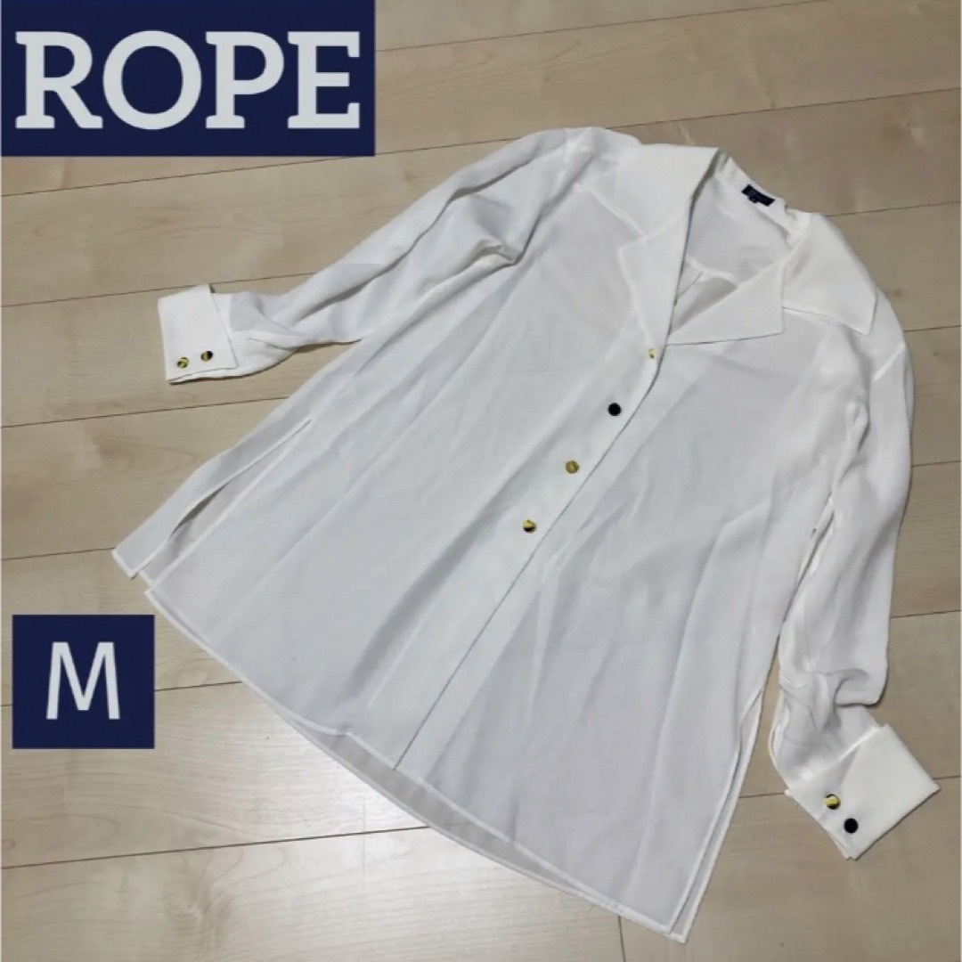 ROPE’(ロペ)のROPE ロペ ブラウス アクセントボタン サイドスリット オーバーブラウス M レディースのトップス(シャツ/ブラウス(長袖/七分))の商品写真