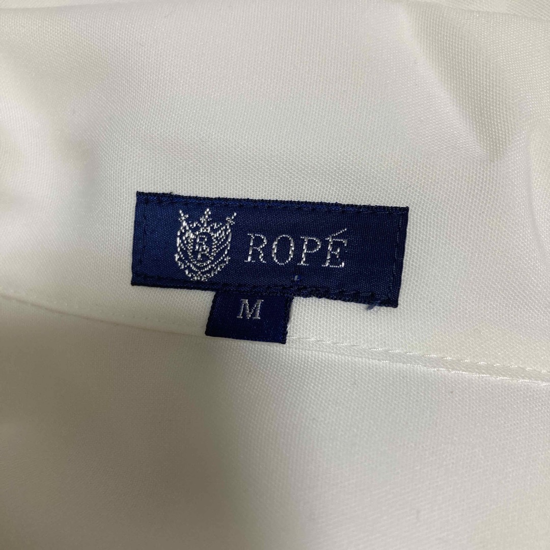 ROPE’(ロペ)のROPE ロペ ブラウス アクセントボタン サイドスリット オーバーブラウス M レディースのトップス(シャツ/ブラウス(長袖/七分))の商品写真