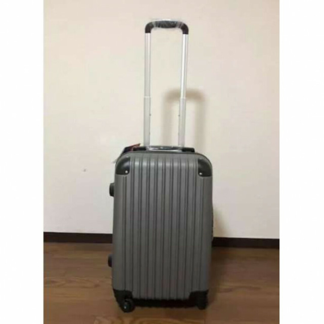 優先配送 新品☆Sサイズ☆約25L☆キャリーケース グレー キャリーバッグ スーツケース 旅行用バッグ/キャリーバッグ 