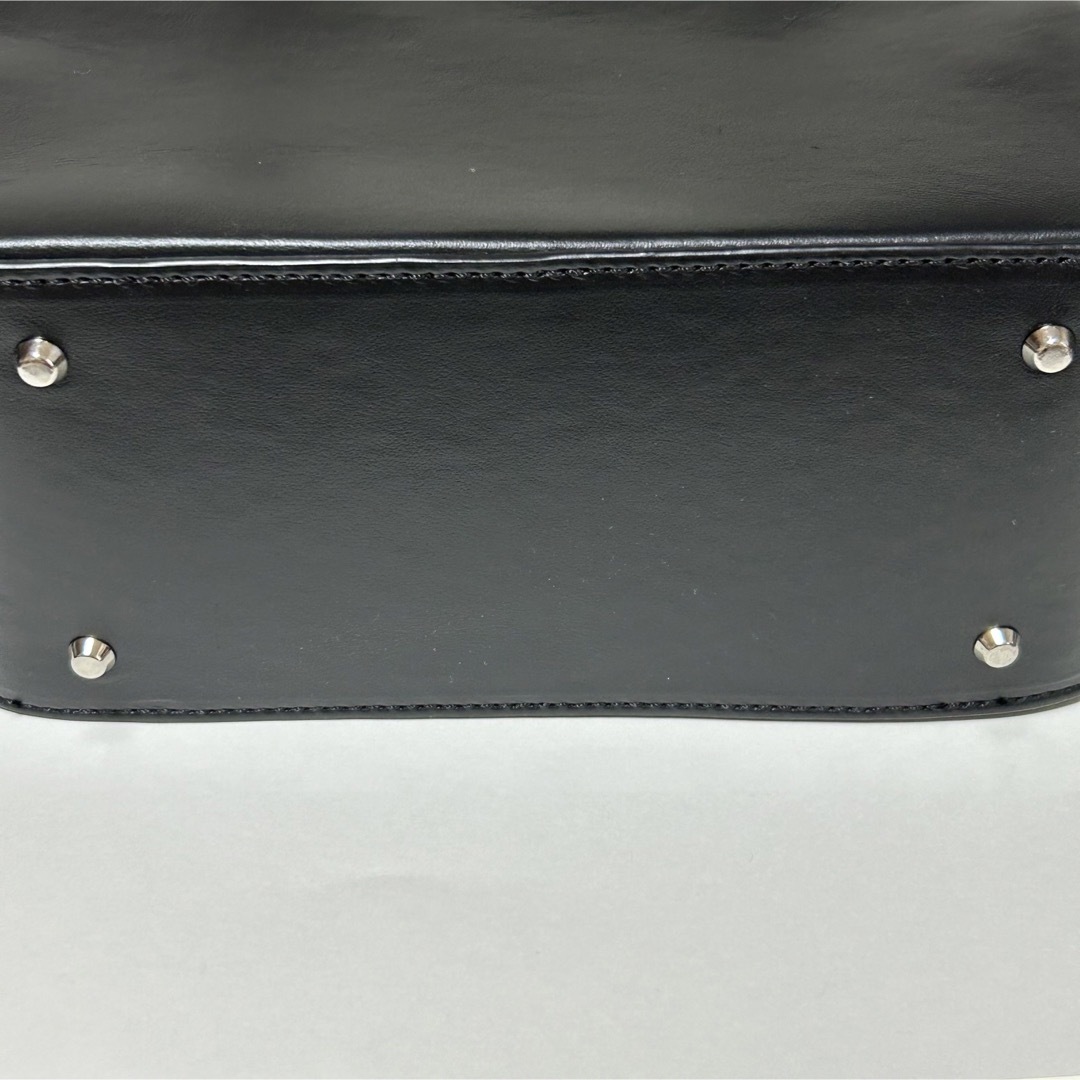 MAISON CANAU メゾン カナウ  ミニボストンバッグ　ブラック レディースのバッグ(ハンドバッグ)の商品写真